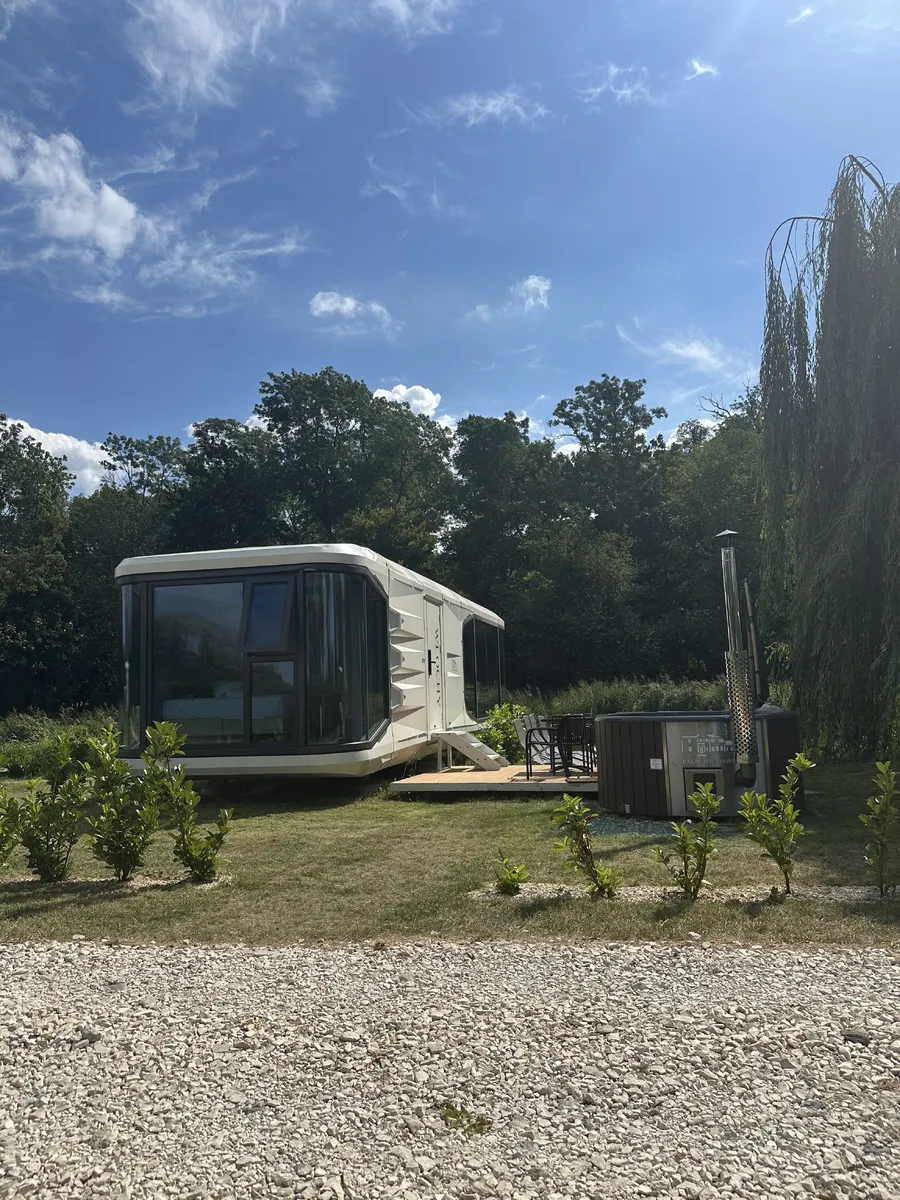 Domek nad jeziorem